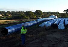 Pipes get welded up to a length of 70 m